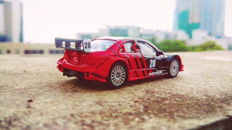 Illustration for article titled Mercedes AMG C Class W203 - Norev 1:64